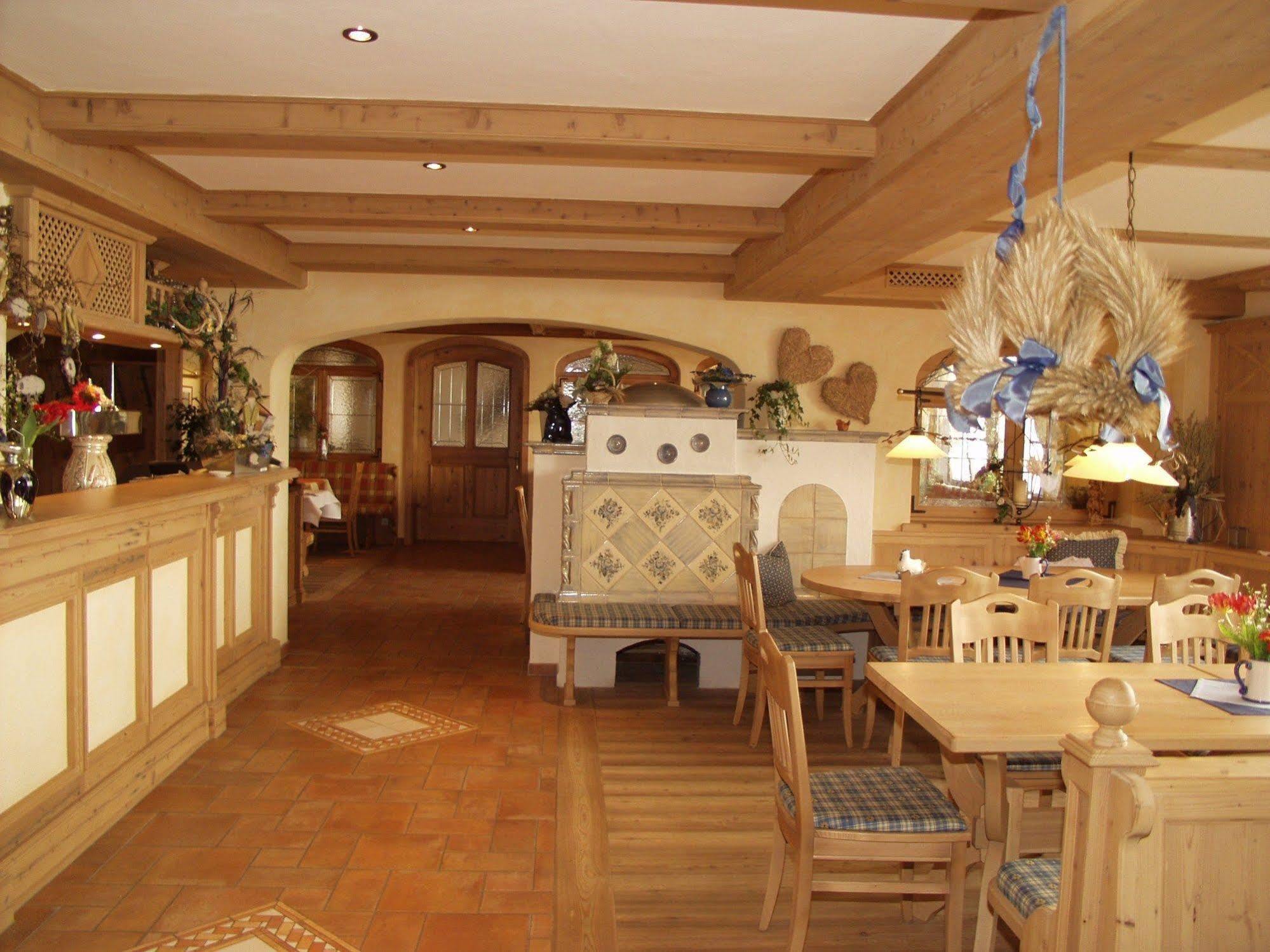 Landgasthof Goldene Rose Grub am Forst ภายนอก รูปภาพ